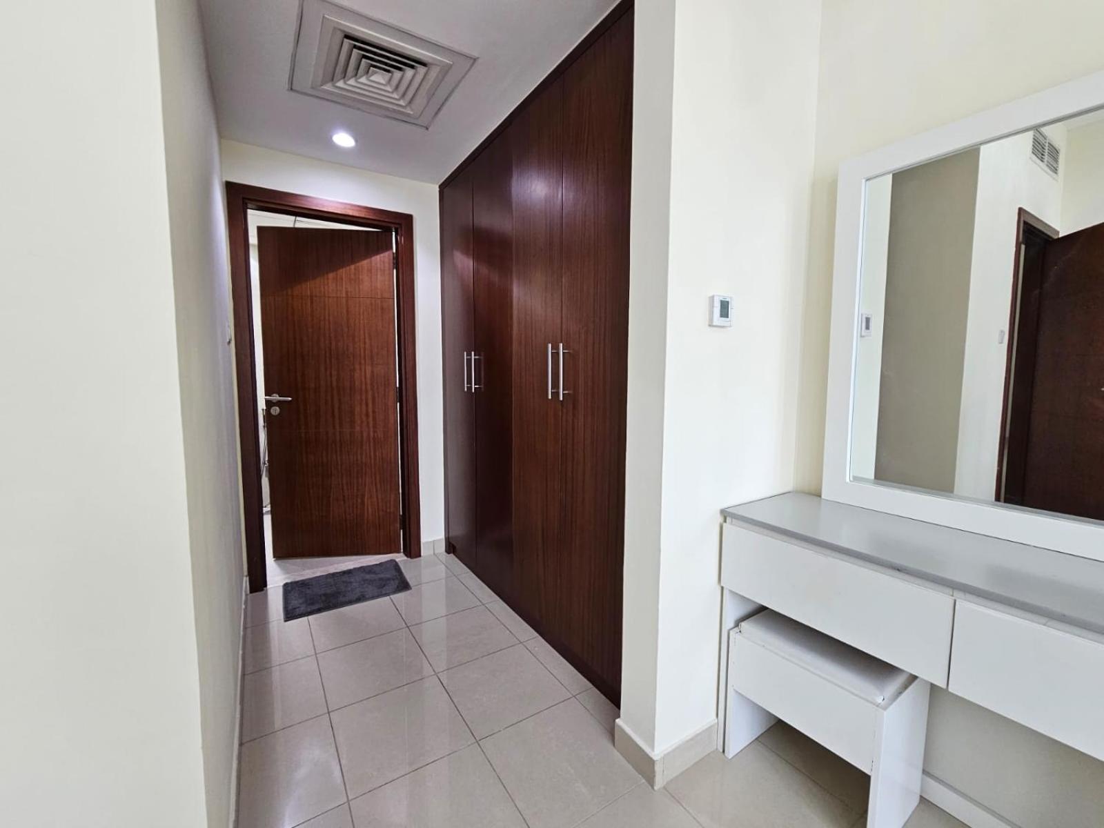 Trinity Holiday Homes - Standpoint Tower Downtown Dubai Exterior photo